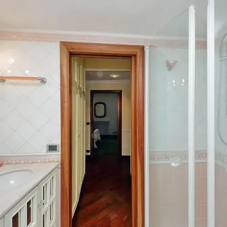 3v Luxury By Hili * Rom