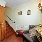 3v Luxury By Hili *